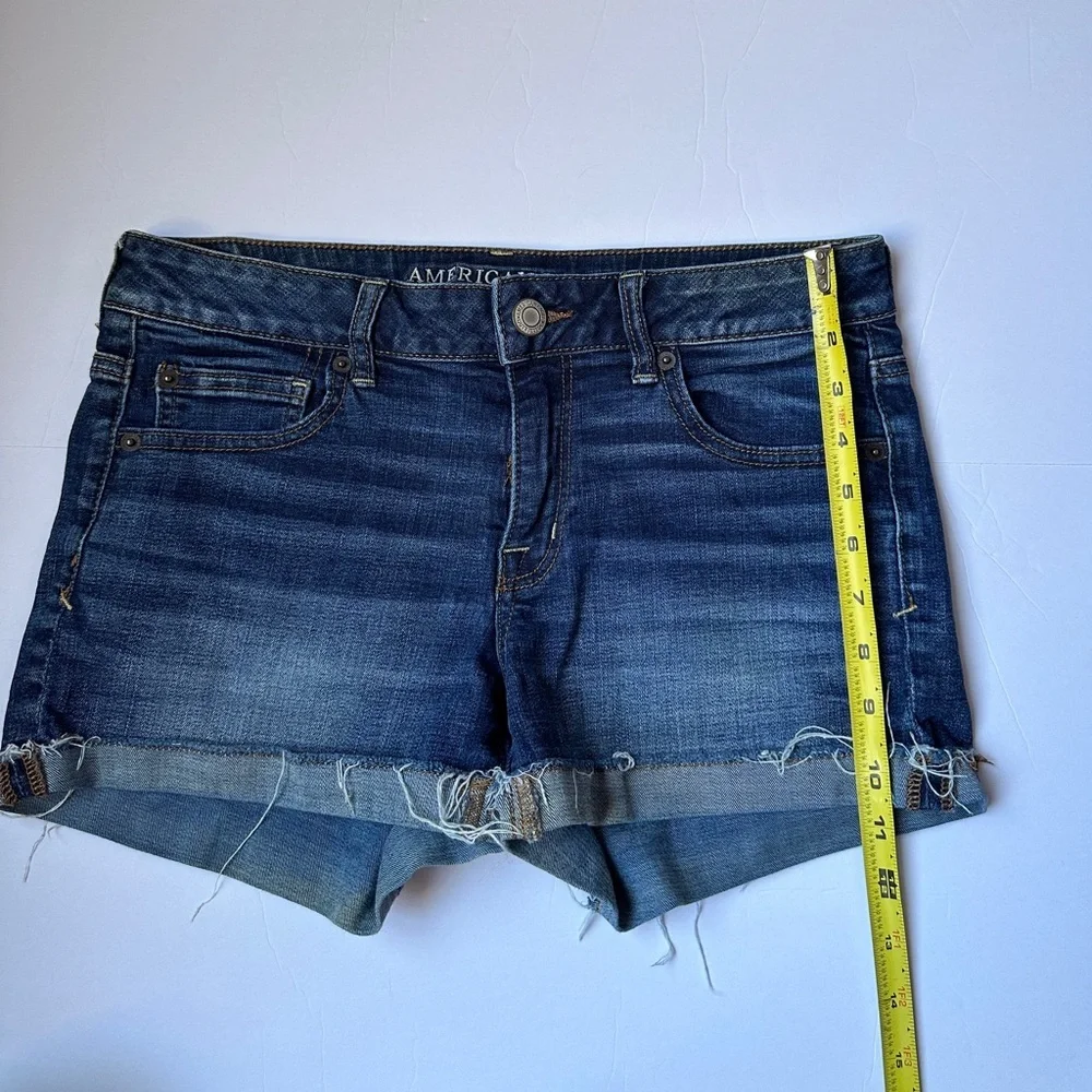 American Eagle Outfitters Blue Jean Shorts Women’s Sz 10 Super Stretch 5 pockets